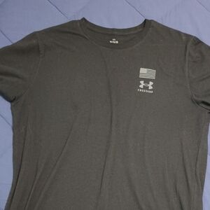 Under Armour Men's Black T-Shirt